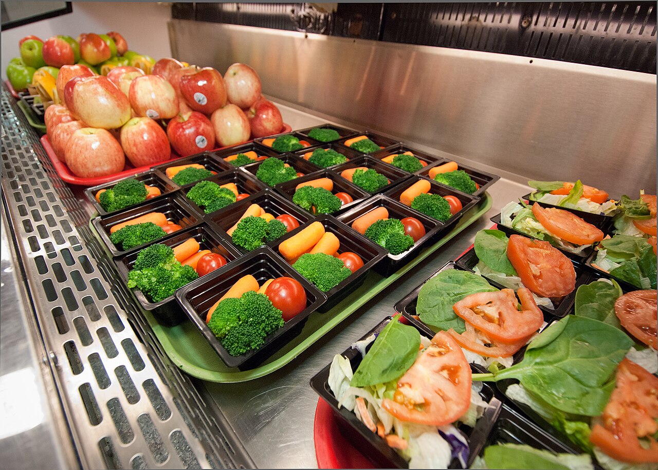 A Beginner's Guide to Healthy Eating: Start with a Balanced Plate