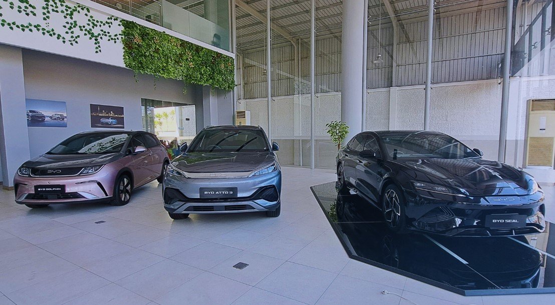 Indonesia Ends EV Import Incentives in 2026, Eyes Local Production