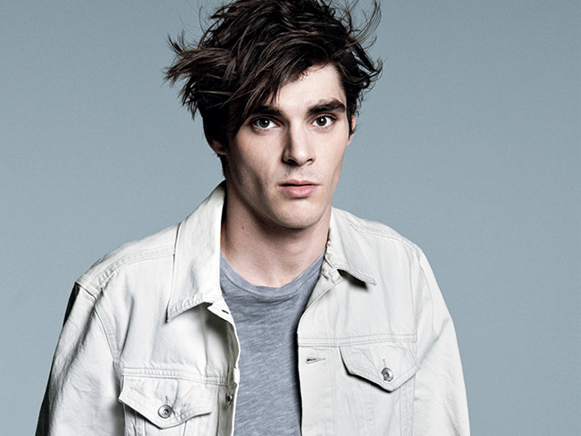 'Breaking Bad' Star RJ Mitte Dies at 34