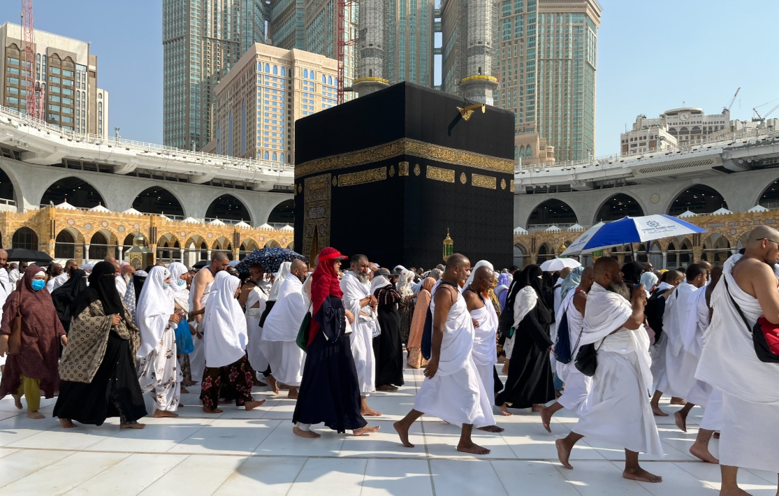 Houthi Attacks Disrupt Umrah: Indonesian Pilgrims on Edge